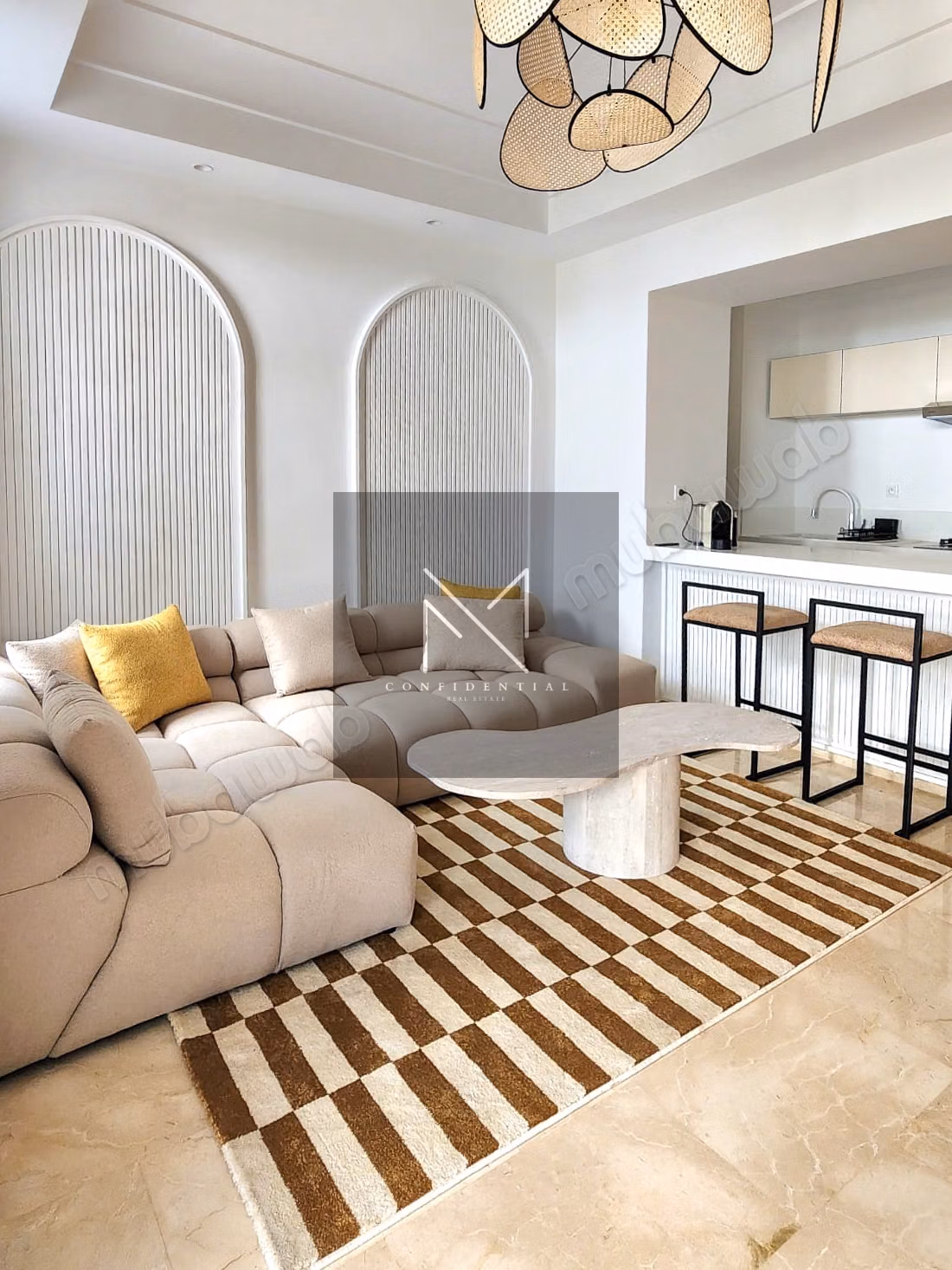 For Rent, Furnished Apartment with Terrace in CFC